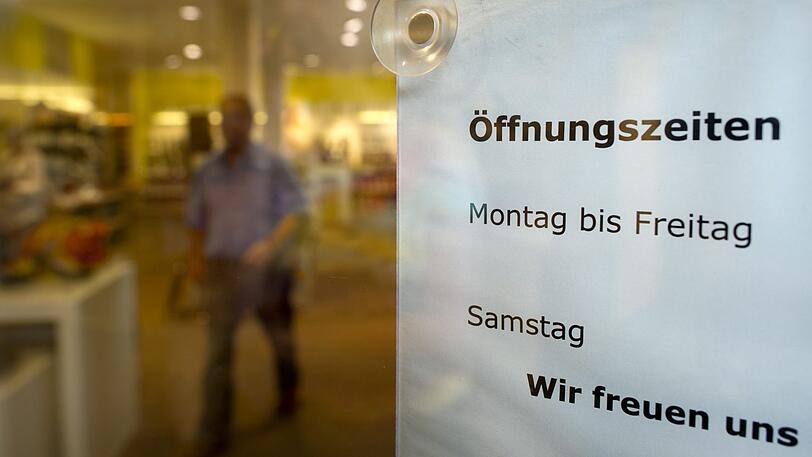 Von Montag bis Samstag haben die Geschäfte in Bayern bis 20 Uhr geöffnet - am Sonntag sind sie komplett geschlossen. Dies will die FDP nun ändern.