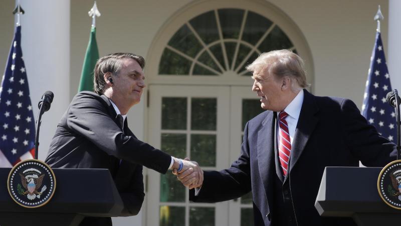 Brasiliens Präsident Jair Bolsonaro (l) während seines Treffens mit Donald Trump. Brasiliens Präsident Jair Bolsonaro (l) während seines Treffens mit Donald Trump.
