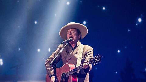Kiefer Sutherland hat etwas zu erzählen.