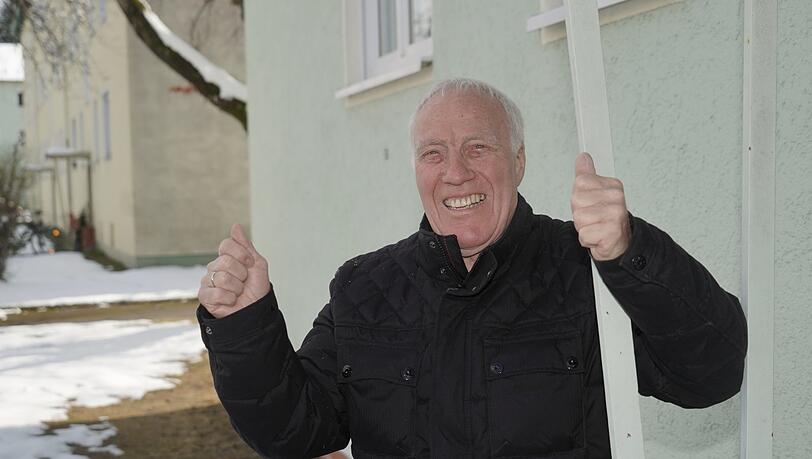 Walter Schoofs freut sich, für den 77-Jährigen geht ein langgehegter Traum endlich in Erfüllung. Walter Schoofs freut sich, für den 77-Jährigen geht ein langgehegter Traum endlich in Erfüllung.