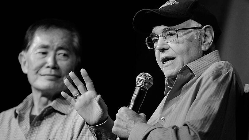 George Takei und Walter Koenig (r.) bei einer "Star Trek"-Convention 2012.
