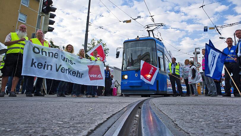 Bereits am Dienstag streikten in München MVG-Mitarbeiter. Bereits am Dienstag streikten in München MVG-Mitarbeiter.