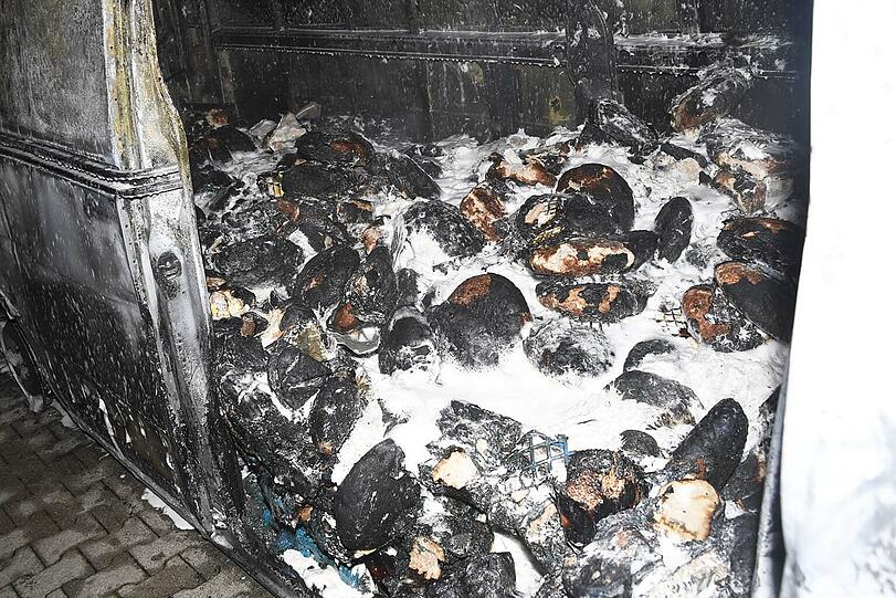 Der Transporter hatte zahlreiche Brotlaibe geladen