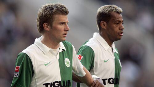Daniel Baier (li.) darf nicht mehr mit Marcelinho spielen. Kommt er jetzt zu 1860 zurück? Daniel Baier (li.) darf nicht mehr mit Marcelinho spielen. Kommt er jetzt zu 1860 zurück?