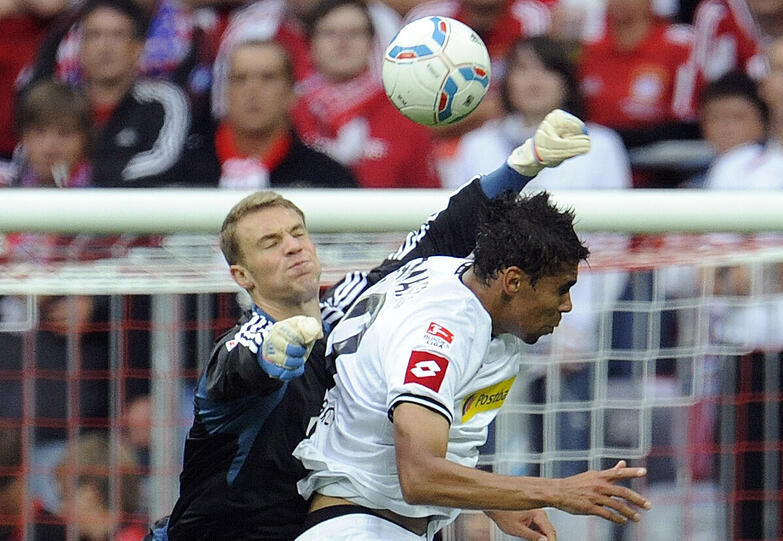 Eine schmerzhafte Pleite zum Auftakt in die Spielzeit 2011/2012. De Camargo erzielt in der Allianz Arena das goldene Tor und besiegelt die 0:1-Pleite gegen Borussia Mönchengladbach. Am Ende wird die Dortmunder Borussia zum zweiten Mal in Folge Meister.