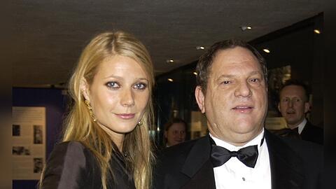 Gwyneth Paltrow und Harvey Weinstein bei einer Gala in London im Jahr 2002.
