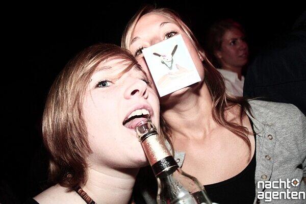 Milchbar90 - die 90er Partynacht am Donnerstag in der Milchbar. Mehr Bilder von der Veranstaltung gibt's unter