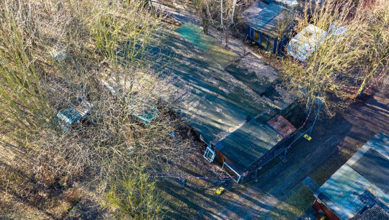 Im Fall des massenhaften Kindesmissbrauchs in Lügde in Nordrhein-Westfalen hat das Landgericht Detmold die Anklageschrift gegen zwei der drei Beschuldigten erhalten. Im Fall des massenhaften Kindesmissbrauchs in Lügde in Nordrhein-Westfalen hat das Landgericht Detmold die Anklageschrift gegen zwei der drei Beschuldigten erhalten.