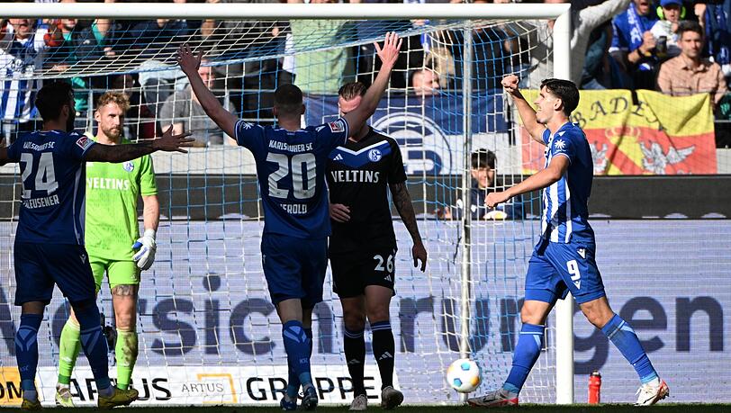 Auch in Karlsruhe blieb der FC Schalke 04 ohne Punkte.