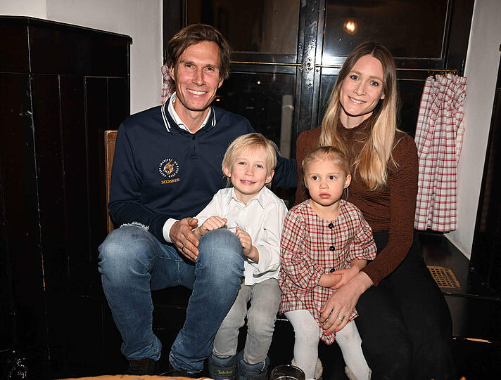 Tino Schuster mit Frau Sandra und den Kindern Valentin und Lia
