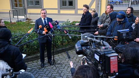 Großer Andrang: Am Mittag äußerte sich der künftige Verteidigungsminister Boris Pistorius erstmals öffentlich zu seiner neuen Aufgabe.
