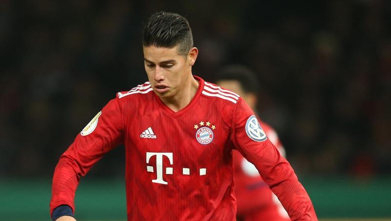 Münchens James Rodríguez läuft mit dem Ball über das Spielfeld. Foto: Andreas Gora/Archivbild Münchens James Rodríguez läuft mit dem Ball über das Spielfeld. Foto: Andreas Gora/Archivbild