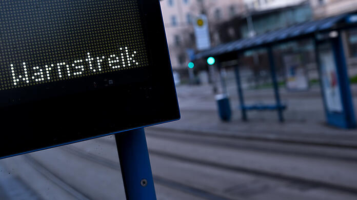 Die Beschäftigten des kommunalen Nahverkehrs sind in München laut Verdi am Dienstag (14. April) erneut zum Streik aufgerufen. (Archivbild) Die Beschäftigten des kommunalen Nahverkehrs sind in München laut Verdi am Dienstag (14. April) erneut zum Streik aufgerufen. (Archivbild)