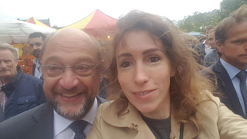 Ein Selfie mit Martin Schulz: Die AfD-Kandidatin Mariana Harder-Kühnel