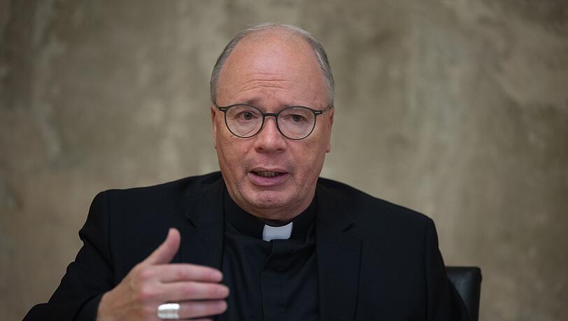 Bischof Ackermann bittet um Verzeihung (Archivbild) Bischof Ackermann bittet um Verzeihung (Archivbild)