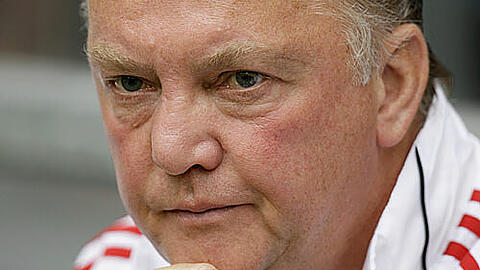 Van Gaal ist sauer auf Sepp Blatter