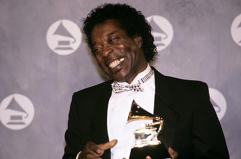 1990 (Bild) gewann Buddy Guy einen seiner insgesamt neun Grammys. 1990 (Bild) gewann Buddy Guy einen seiner insgesamt neun Grammys.