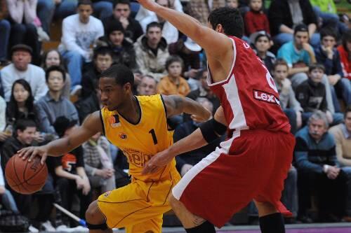 Wollen  zum Freibier-Finale etwas  bieten: Hexer Steven Rush (l.) will die Fans gegen Landshut verzaubern.
