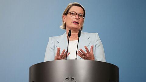 Deutschland h&auml;nge im Gewaltschutz hinterher, sagte Hubig im Mai dieses Jahres, noch vor der Verabschiedung einer Reform des Gewaltschutzgesetzes. (Archivfoto)