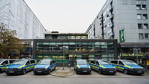 Gegen die Beamten wurden Disziplinarverfahren eingeleitet.