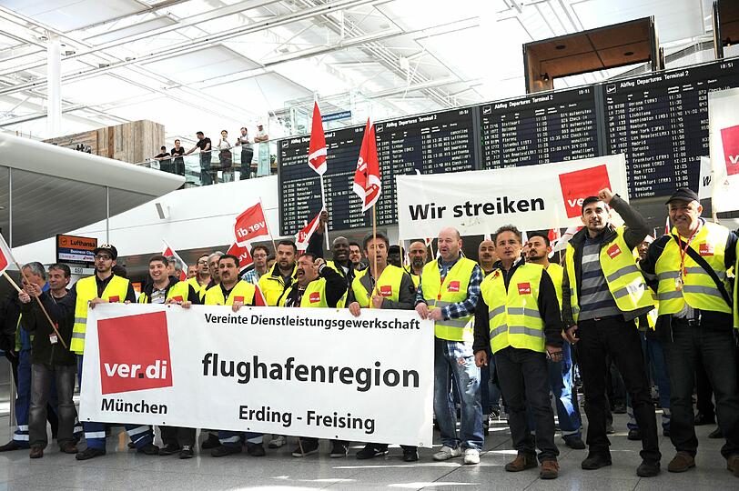 Der Warnstreik am Münchner Flughafen bringt fast den gesamten Betrieb zum erliegen. Die Bilder.