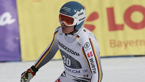Ski alpin, Weltcup, Training Abfahrt Herren: Manuel Schmid aus Deutschland im Ziel. Foto: Stephan Jansen/dpa/Archivbild
