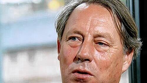 Gerhard Wöhrl zieht sich aus der Geschäftsführung des Modehauses zurück. Gerhard Wöhrl zieht sich aus der Geschäftsführung des Modehauses zurück.