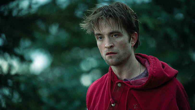 Robert Pattinson als überforderter Ehemann. Robert Pattinson als überforderter Ehemann.