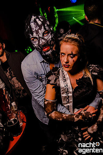 Sexy Halloween konnte man am Wochenende in der Nachtgalerie erleben. Dort wurde unter dem Motto "Sex-O-Ween" gefeiert! Mehr Bilder unter: www.nachtagenten.de.