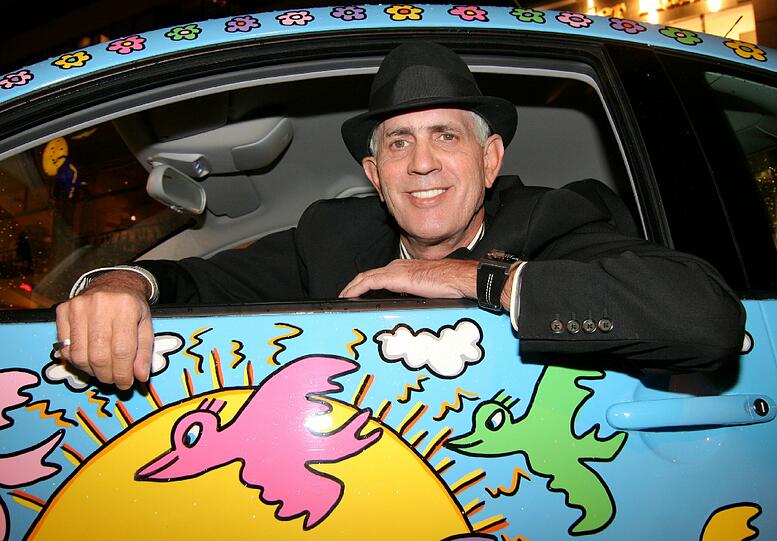2006 gestaltete Rizzi auf dem Berliner Kurfürstendamm einen VW Beetle. In Deutschland war Rizzi vor allem durch die Gestaltung von Briefmarken bekannt geworden.