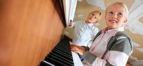 Sing- und Musikschule: 73 %
Preise (Jahr): 150-908 Euro, Subvention: 4,63 Mio. €, Besucher: 8 877, Zuschuss pro Besucher: 521,69 Euro