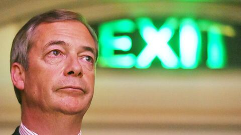 Wandert Nigel Farage jetzt aus?