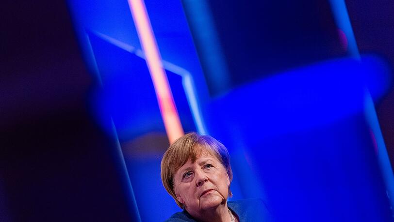 Ex-Kanzlerin Merkel kritisiert die gemeinsame Abstimmung mit der AfD. (Archivbild)