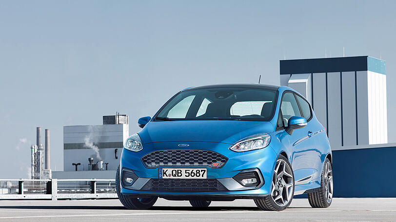 Der neue Fiesta ST hat einen 200 PS starken Dreizylinder mit Zylinderabschaltung unter der Motorhaube.