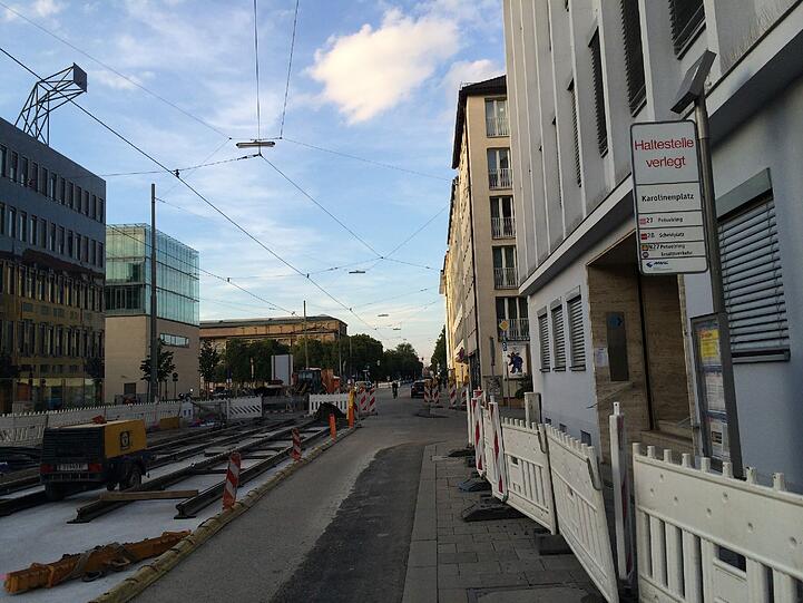 Die Großbaustelle am Karolinenplatz