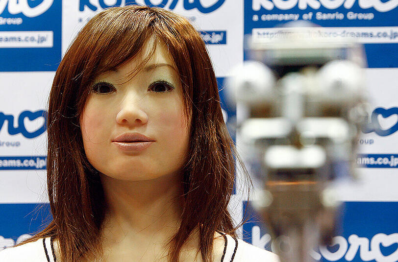 Ein "Actoroid" (actor android) der Firma Kokoro soll künftig als Empfangsdame arbeiten.