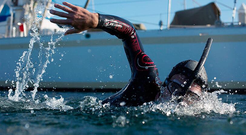 Lecomte will von Japan aus 9.000 Kilometer weit bis nach Amerika schwimmen und damit auf die Bedrohung der Meere aufmerksam machen.