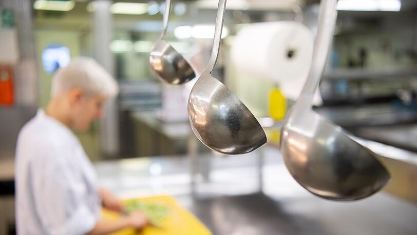Angehende Köchinnen und Köche sind oft unzufrieden mit der Qualität ihrer Ausbildung (Symbolfoto).