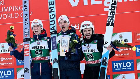 Philipp Raimund jubelte &uuml;ber Platz eins in Lahti.