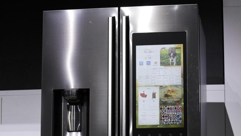 Ein Smart-Kühlschrank der Firma Samsung auf der Technik-Messe CES in Las Vegas. Ein Smart-Kühlschrank der Firma Samsung auf der Technik-Messe CES in Las Vegas.