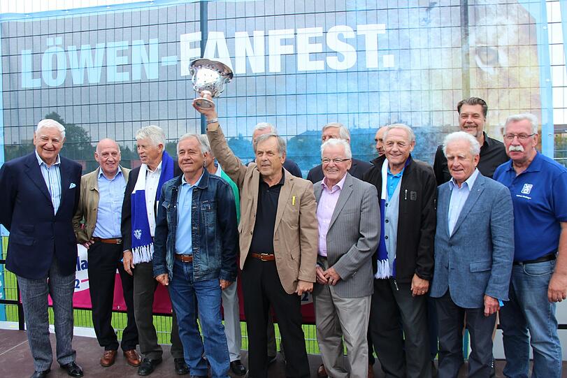Die Löwen-Legenden auf dem Fanfest.