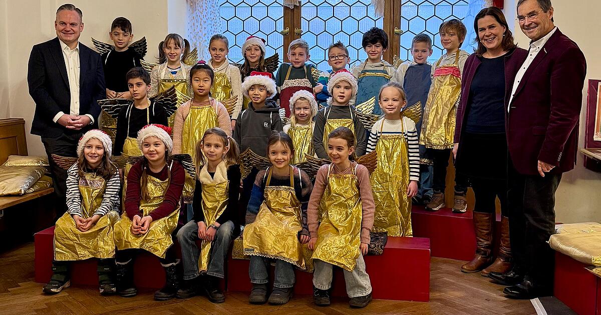 Seit-ber-30-Jahren-beliebt-Himmelswerkstatt-im-Rathaus-ffnet-wieder-seine-Pforten