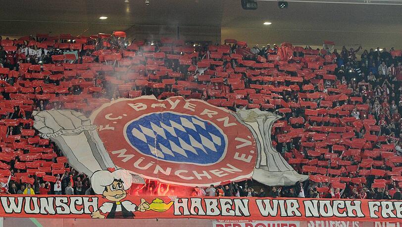 Diese Choreografie zeigten die Fans des FC Bayern München beim Klub-WM-Finale in Marrakesch. Diese Choreografie zeigten die Fans des FC Bayern München beim Klub-WM-Finale in Marrakesch.