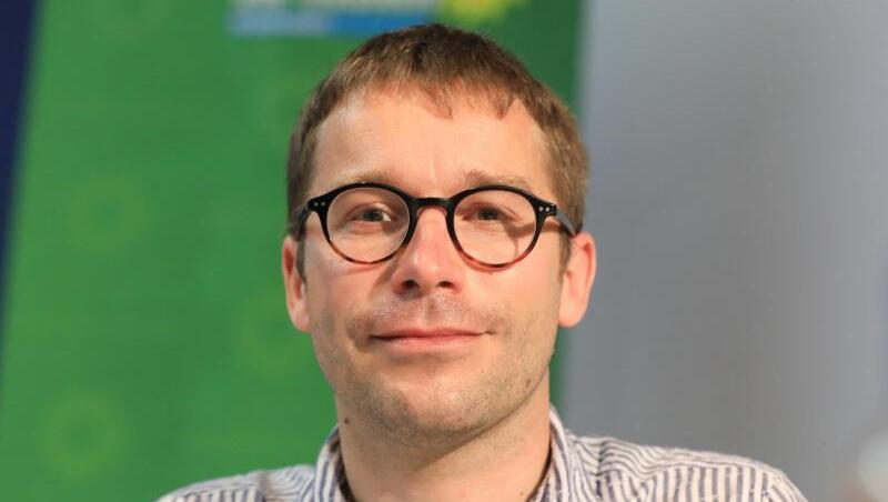 Sebastian Striegel, Mitglied des Landtags Sachsen-Anhalt: Im Koalitionsstreit um den CDU-Kreispolitiker Möritz in Sachsen-Anhalt haben die Grünen ihren Willen bekräftigt, das Bündnis mit CDU und SPD fortzusetzen. Sebastian Striegel, Mitglied des Landtags Sachsen-Anhalt: Im Koalitionsstreit um den CDU-Kreispolitiker Möritz in Sachsen-Anhalt haben die Grünen ihren Willen bekräftigt, das Bündnis mit CDU und SPD fortzusetzen.