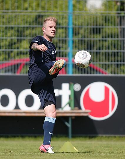 Strahlender Sonnenschein: Der TSV 1860 startet die Mission Aufstieg. Mit dabei: Die Neulöwen Daniel Adlung, Yannick Stark, Stephan Hain, Sebastian Hertner und Markus Schwabl. Die Bilder