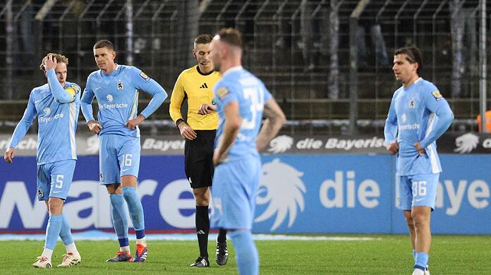 Tristesse auf Giesings Höhen: Der TSV 1860 gibt auf heimischem Geläuf ein desaströses Bild ab.