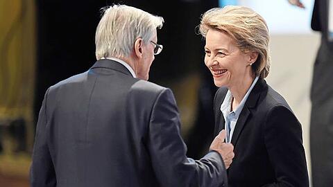 Von der Leyen (CDU) mit dem ehemaligen österreichischen Kanzler Wolfgang Schüssel (ÖVP).