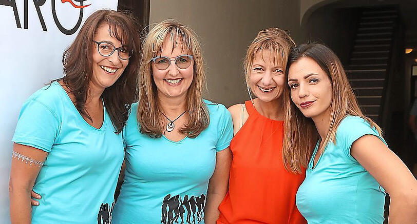 Das Team des Friseursalons Figaro mit Sitz in der Neustadt feiert natürlich mit.