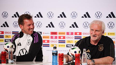 Pressekonferenz mit Bundestrainer Julian Nagelsmann (l) und Sportdirektor Rudi Völler.