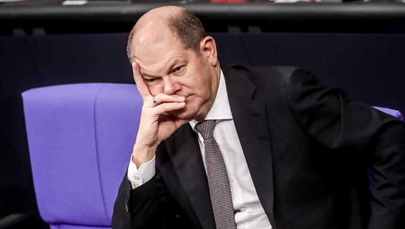 Bundesfinanzminister Olaf Scholz verfolgt Ende November im Bundestag eine Debatte zum Haushaltsgesetz-Entwurf. Bundesfinanzminister Olaf Scholz verfolgt Ende November im Bundestag eine Debatte zum Haushaltsgesetz-Entwurf.